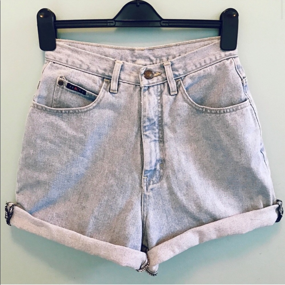 Vintage High Waisted Light Wash Jean Shorts